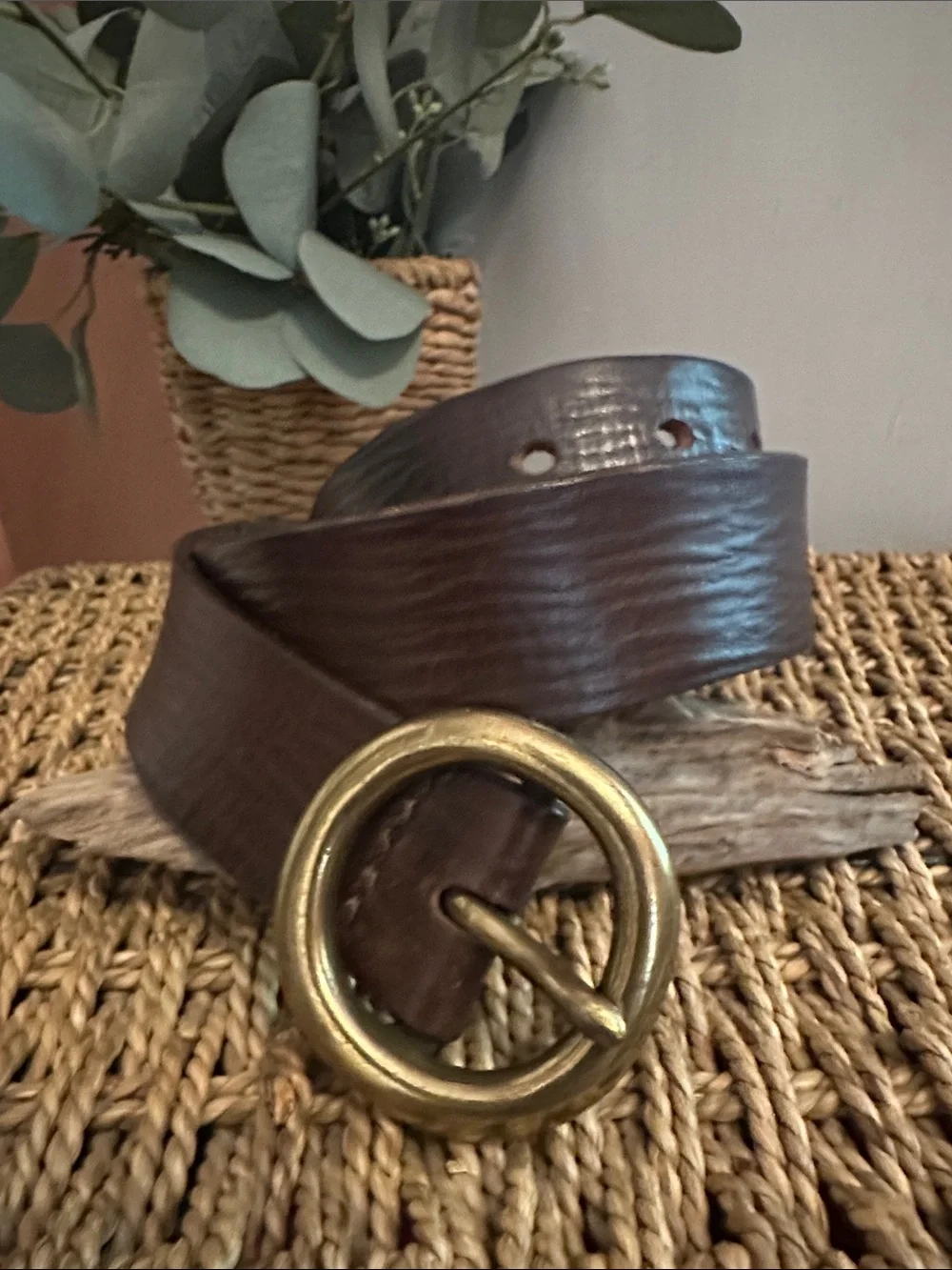 J. Crew women’s Brown Leather solid Brass Round Buckle 28/29 belt